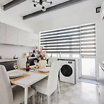 Townhouse 2bed By Homely!