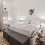 Дом отдыха Townhouse 2bed By Homely! Слима