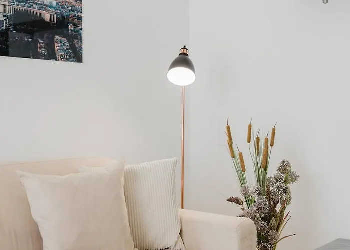 Townhouse 2bed By Homely! 別荘 *